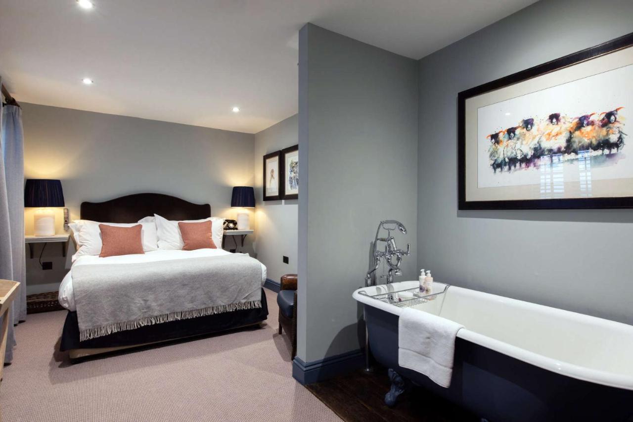 The Wheatsheaf Inn Bourton-on-the-Water Εξωτερικό φωτογραφία