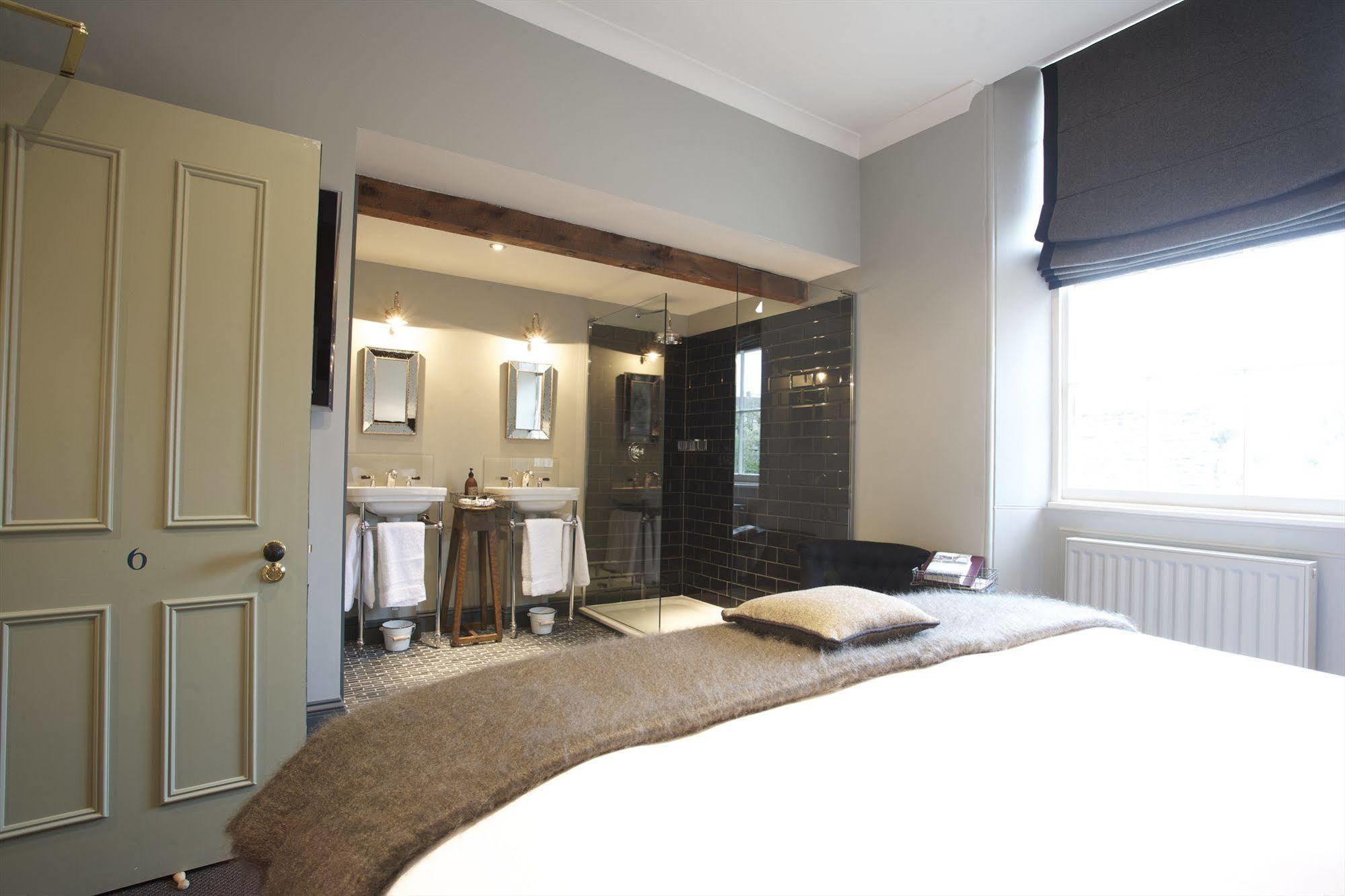 The Wheatsheaf Inn Bourton-on-the-Water Εξωτερικό φωτογραφία
